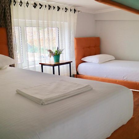 Crown Deluxe Apartments Sarande Ngoại thất bức ảnh
