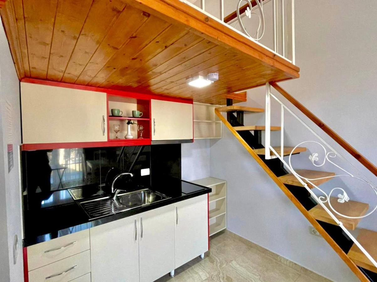 Crown Deluxe Apartments Sarande Ngoại thất bức ảnh