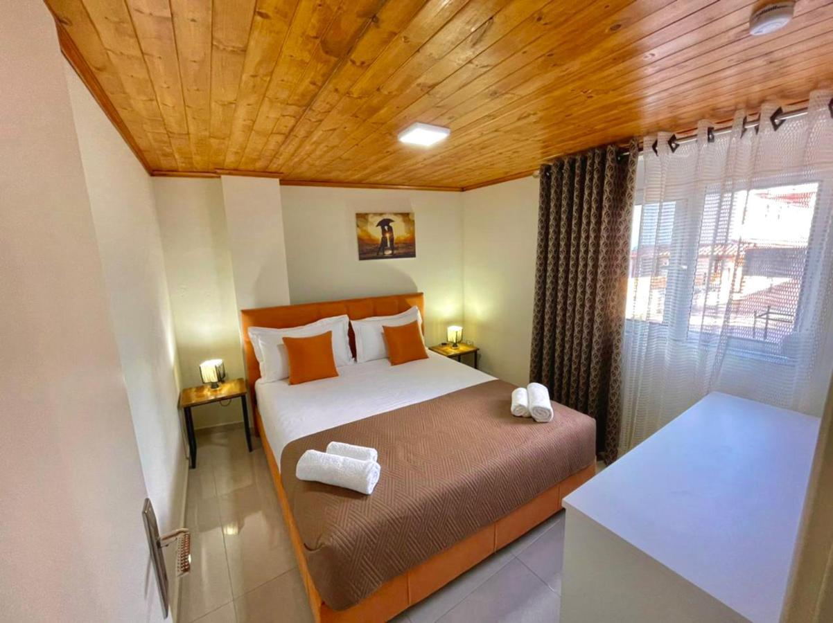 Crown Deluxe Apartments Sarande Ngoại thất bức ảnh