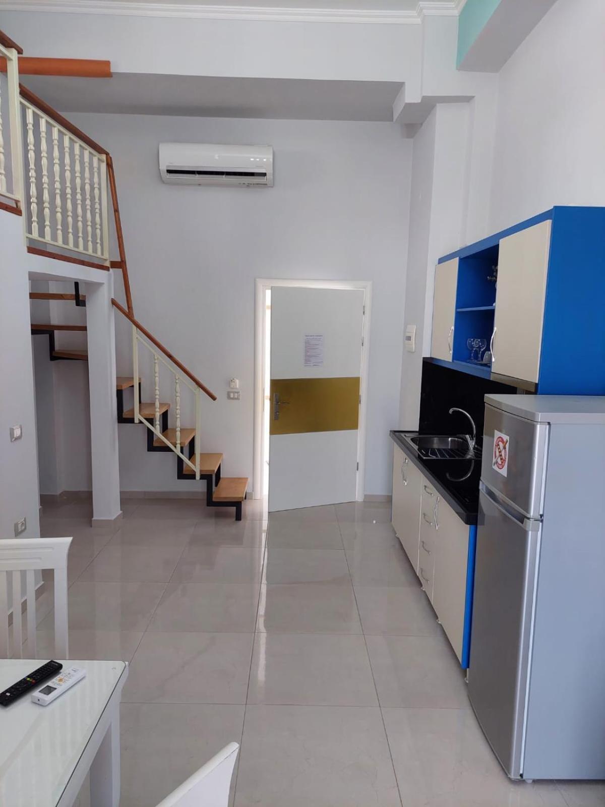 Crown Deluxe Apartments Sarande Phòng bức ảnh