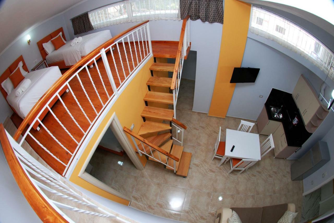 Crown Deluxe Apartments Sarande Ngoại thất bức ảnh