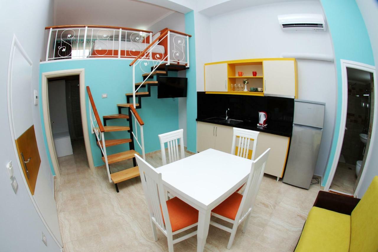Crown Deluxe Apartments Sarande Ngoại thất bức ảnh